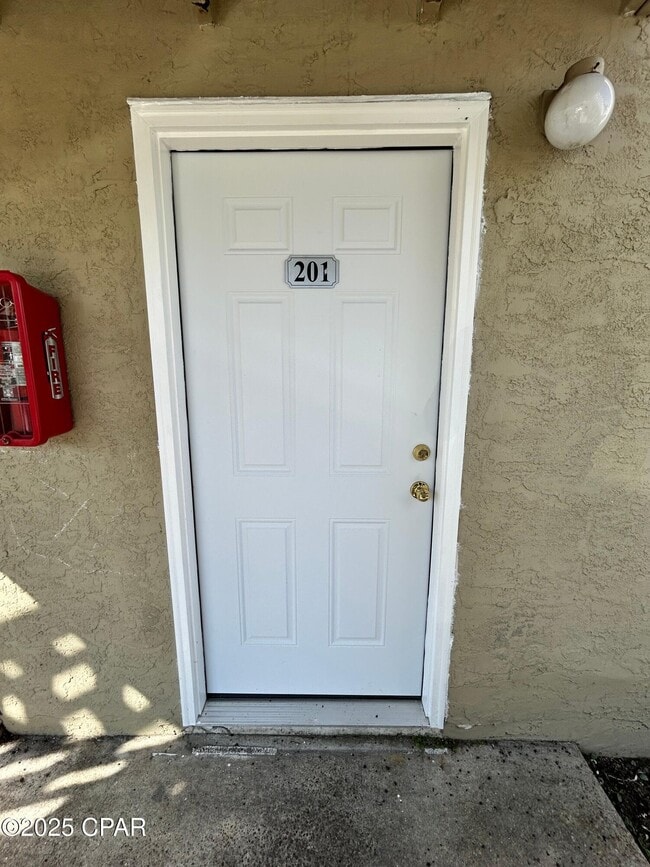 Photo - 3914 E 11th St Unit 201