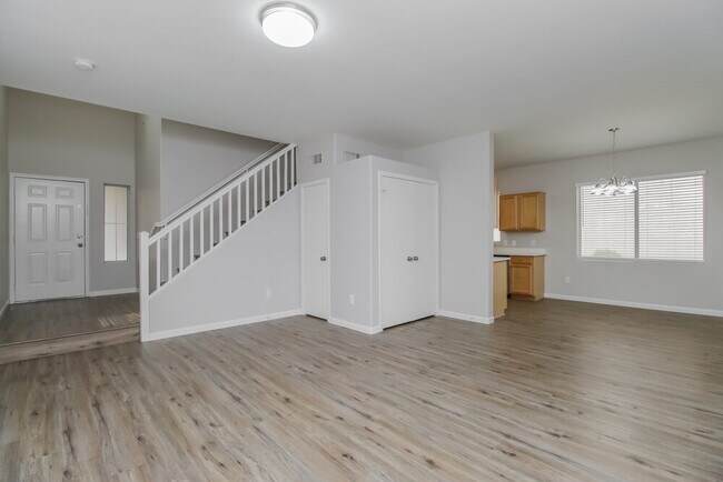 Photo - 8739 E Lindner Ave