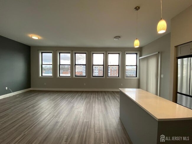 Photo - 22 Center St Unidad 302