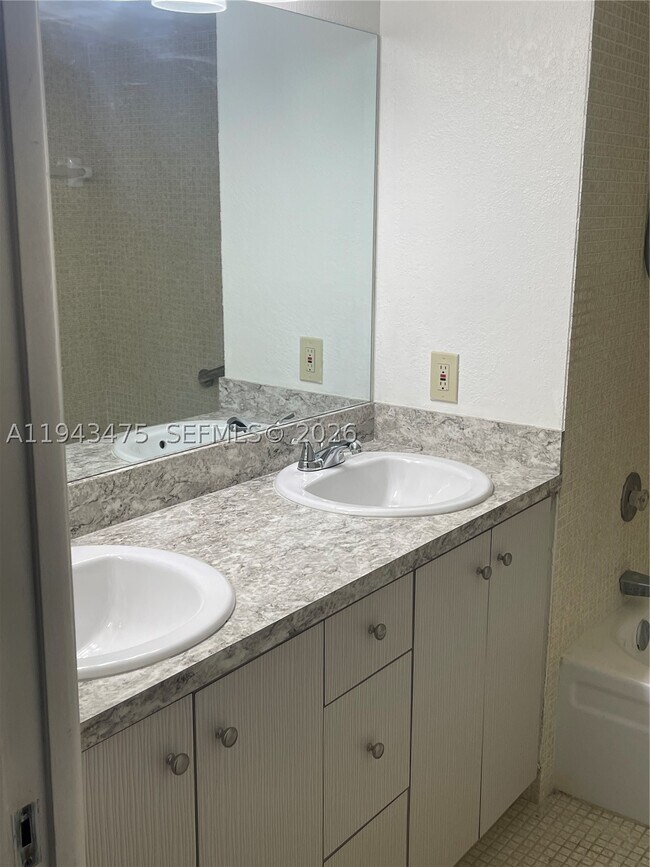 Photo - 2541 Aragon Blvd Unit 311