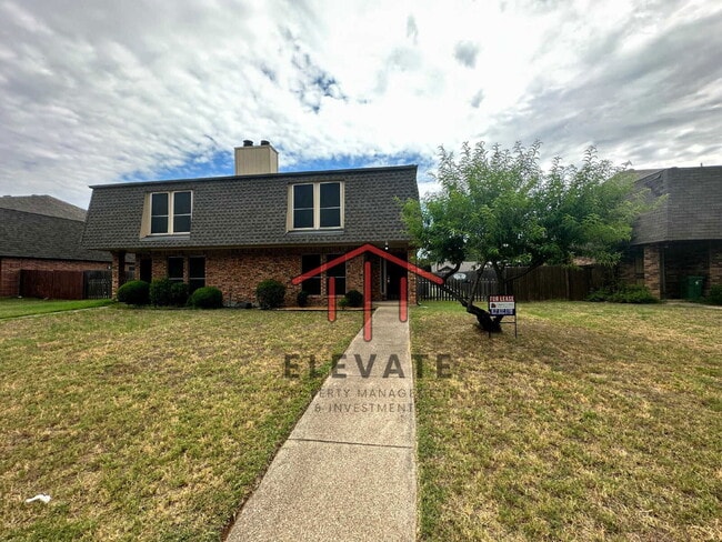 Photo - 1305 Lovell Dr House