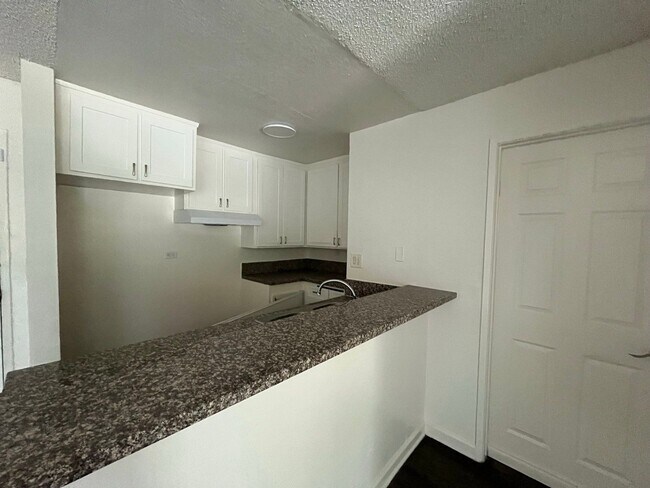 Photo - 9010 Tobias Ave Unit 232