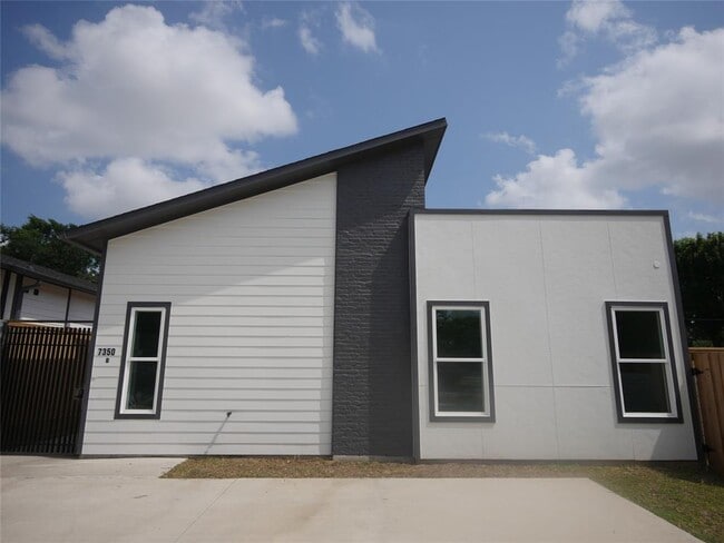 Photo - 7350 Cayton St House