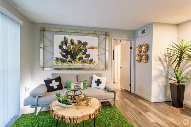 1BR, 1BA - 514SF