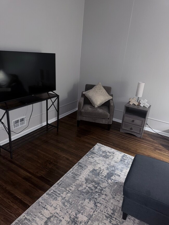 Photo - 422 Seward St