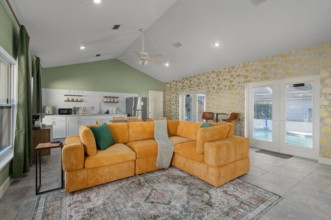 Photo - 808 Arietta Dr