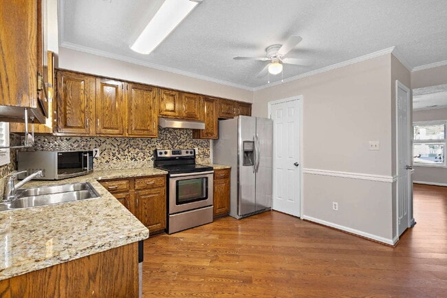 Photo - Victoria Station Townhouse