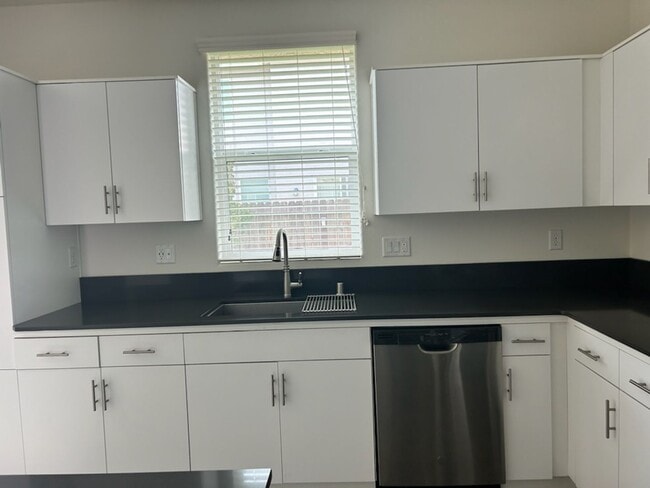 Photo - 3616 Highclere Way