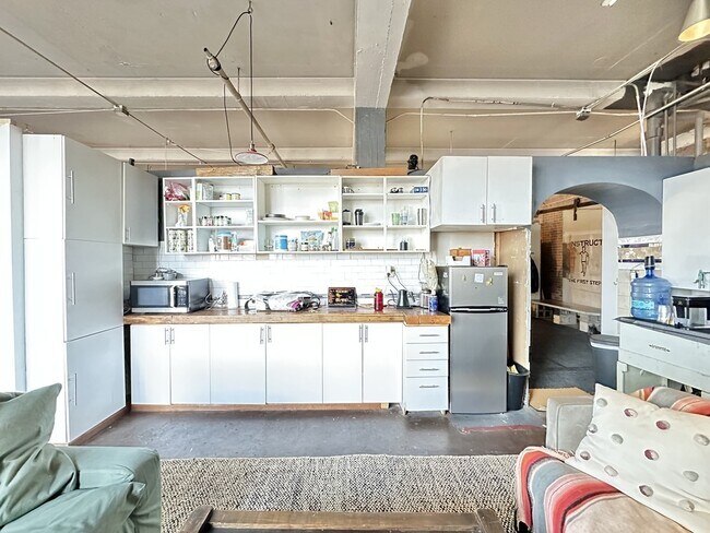 Photo - 3144 W Carroll Ave Unit H3