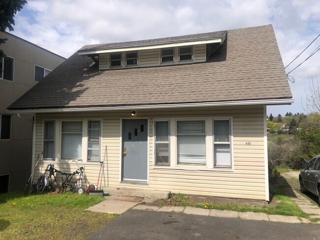 Building Photo - 445 NE Kamiaken St Unit B