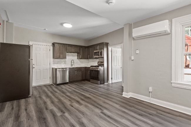 Photo - 249 N Mulberry St Unit 1