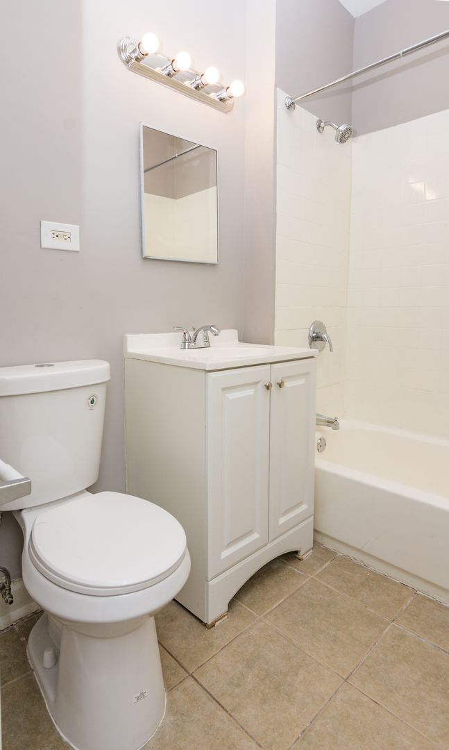 Photo - 2475 E 74th Pl Unit 2W