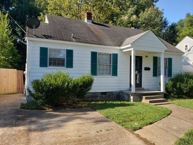 Building Photo - 3787 Fairmont Ave
