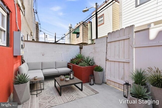 Photo - 2046 S Norwood St