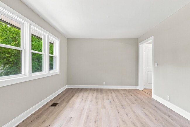 Photo - 508 Hiawatha Cir