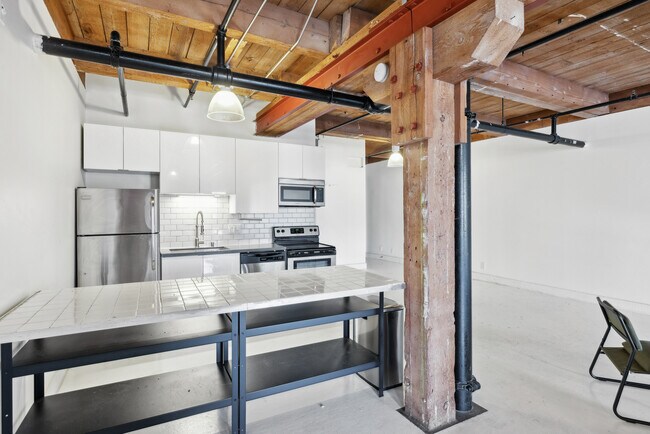 The Newberry Lofts / Artist Loft Apartments