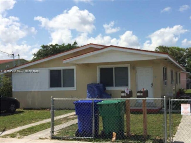 Building Photo - 1221 NW 44th St Unit 1223 Rental