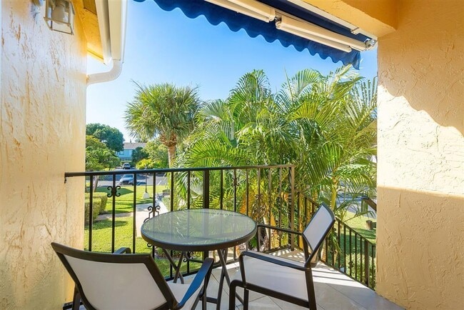 Photo - 119 Waterside Dr