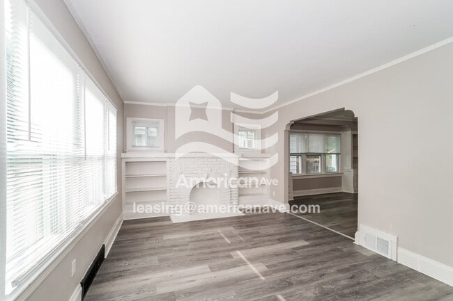 Photo - 384 Grace Ave