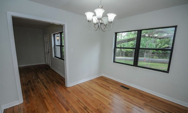 Photo - 194 Meridianna Dr