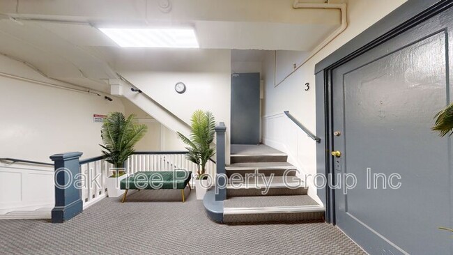 Photo - 2008 Shattuck Ave. Unidad 19 Rental