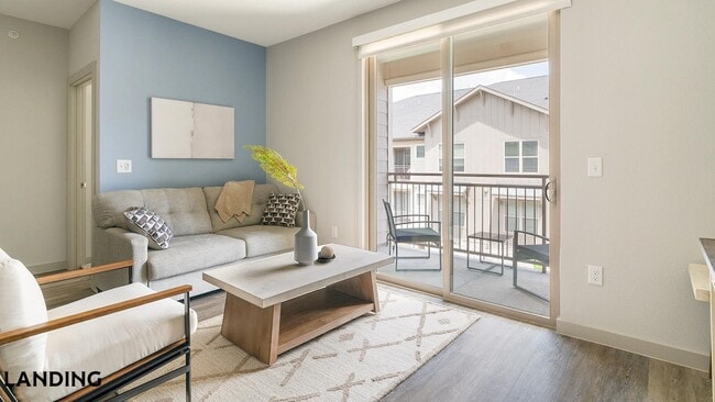 Building Photo - 20290 Park Lake View Dr