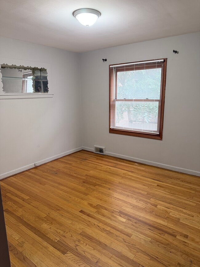 Photo - 5238 N California Ave Unit Budlong Woods Area