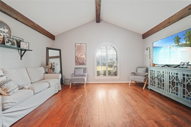 Building Photo - 1314 Town Cir Unit 1