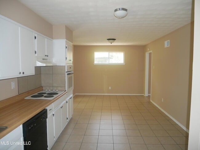 1416 Vicksburg Dr