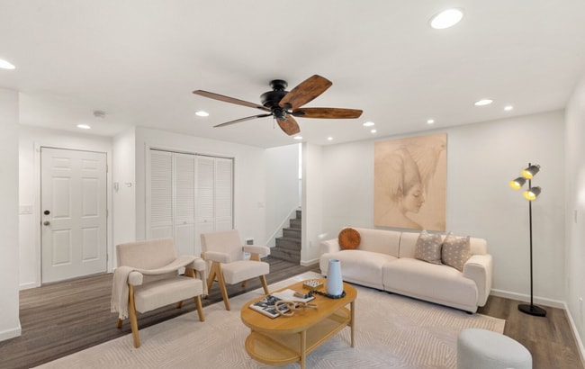 Photo - 1111 S 27th Pl