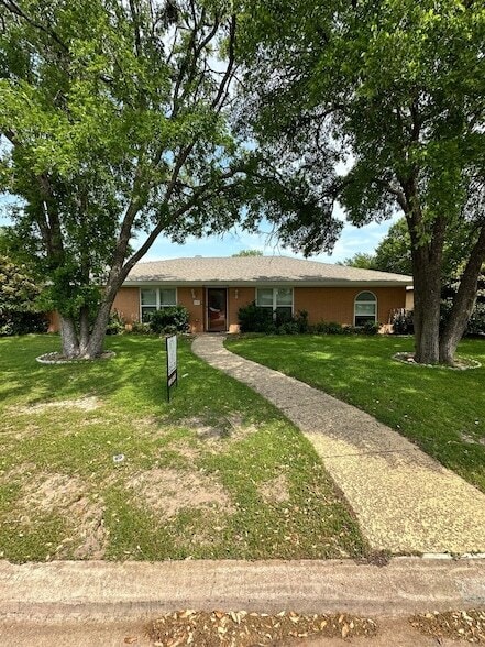 Building Photo - 502 Spring Willow Dr Rental