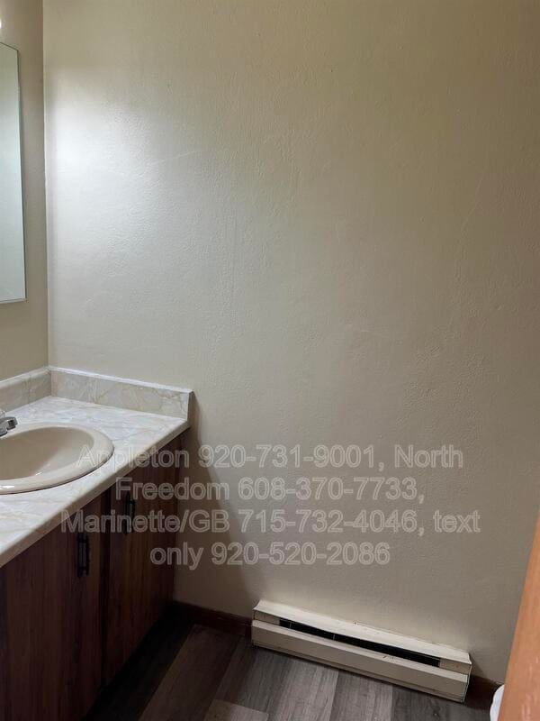 Photo - 496 Cedar St