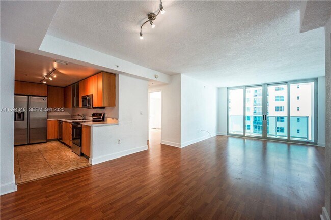 Photo - 7501 E Treasure Dr Unit 6A