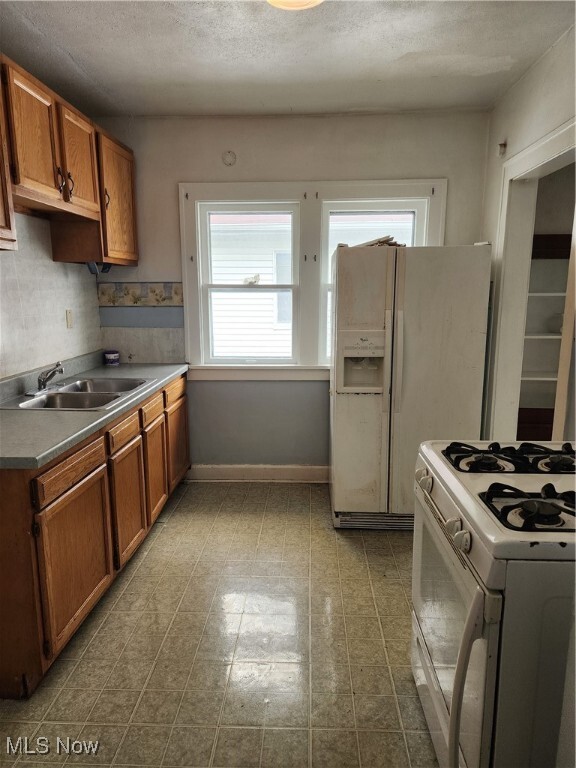 Photo - 820 Helmsdale Rd Unit 822