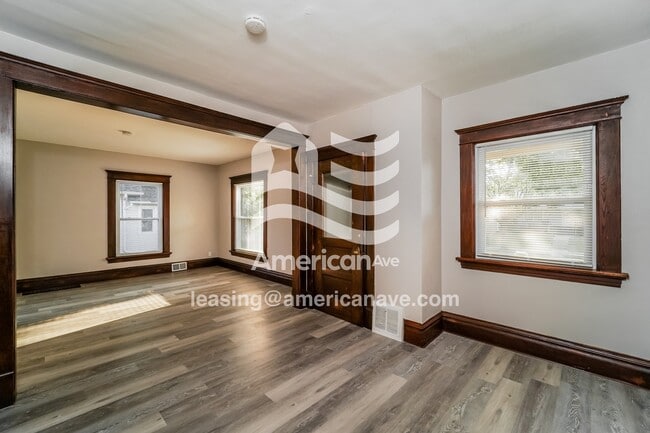 Photo - 5326 N 35th St