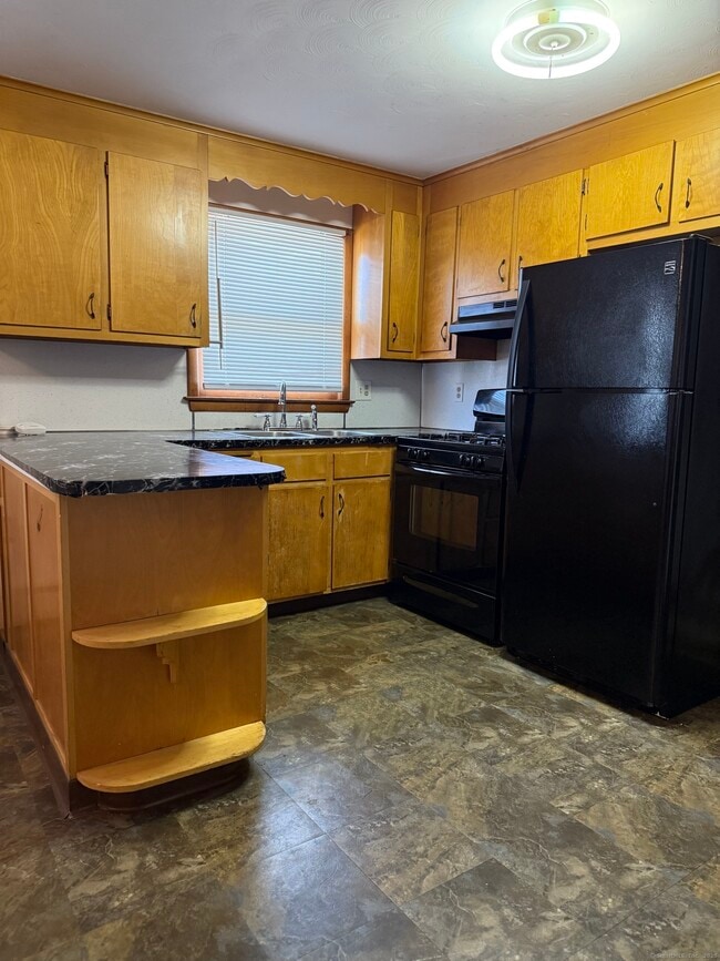 Photo - 72 Victoria Rd