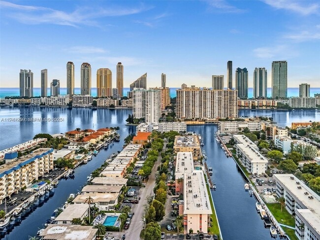 Building Photo - 3750 NE 170th St Unit 311