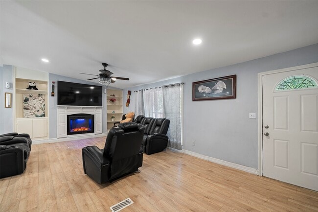 Photo - 2061 Rd 5100