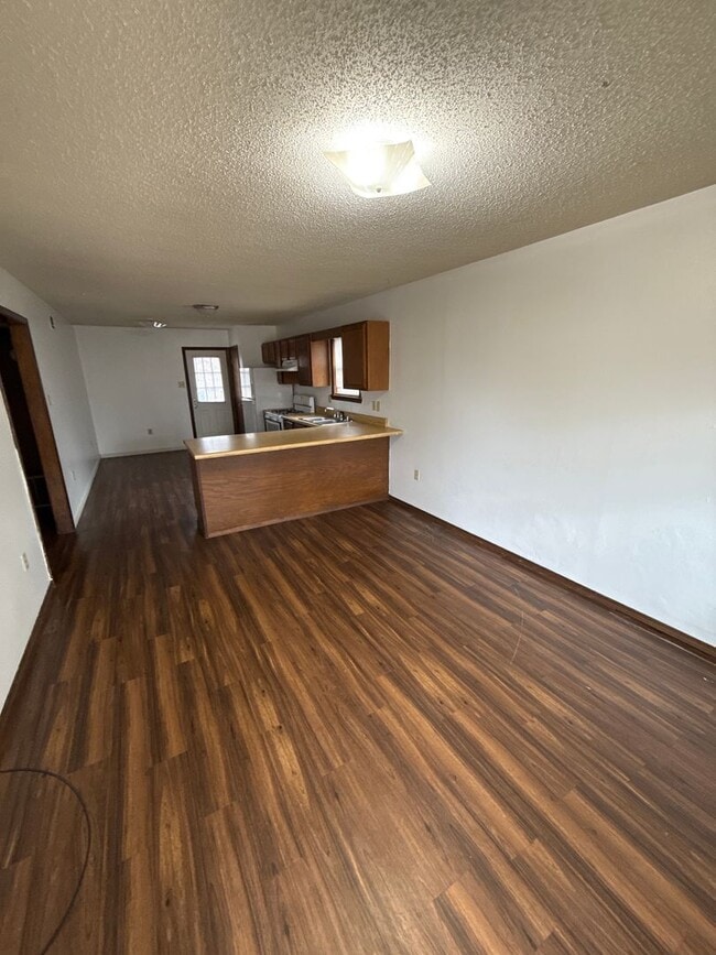 Photo - 805 E N St Unit 4