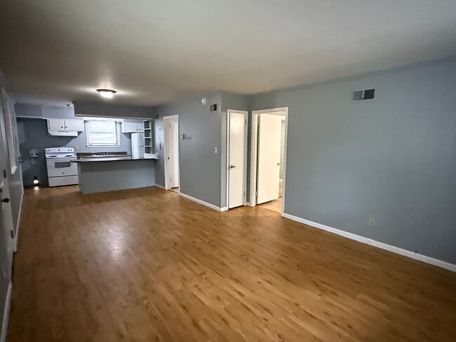 Photo - 714 8th Ave Unidad B