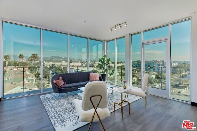 Photo - 525 Wilton Pl Unit 313