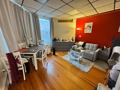 Photo - 877 Beacon St