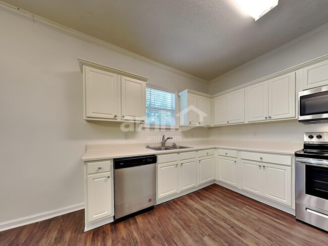 Photo - 134 Kimeo Way