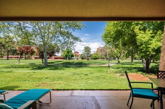 Photo - FURNISHED - SEDONA VOC - GOLF COURSE VIEWS!