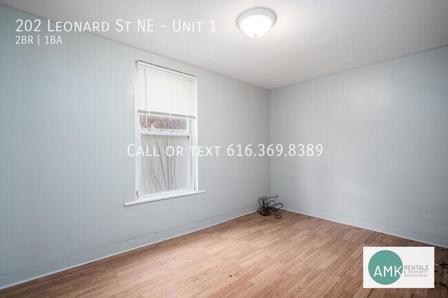 202 Leonard St NE Unit 1