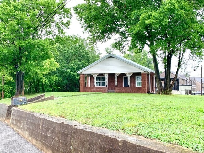 Building Photo - 917 Sinclair Dr Rental