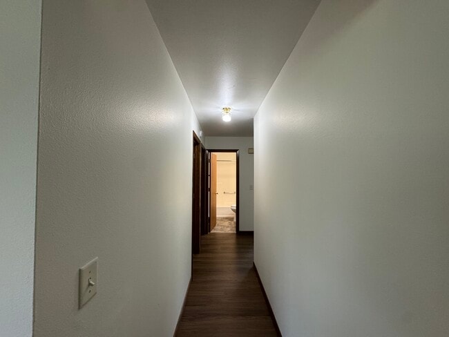 Photo - 928 Court Cir