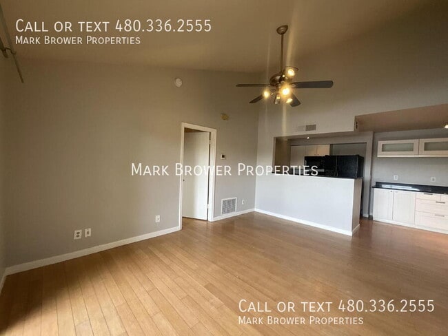 Photo - 623 W Guadalupe Rd