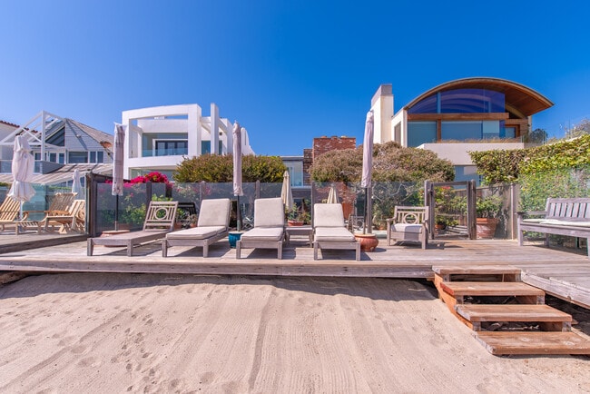 Photo - 23752 Malibu Rd Casa