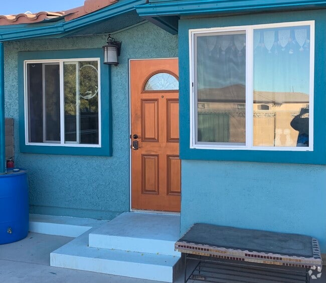Building Photo - 8645 Rancho Destino Rd Rental